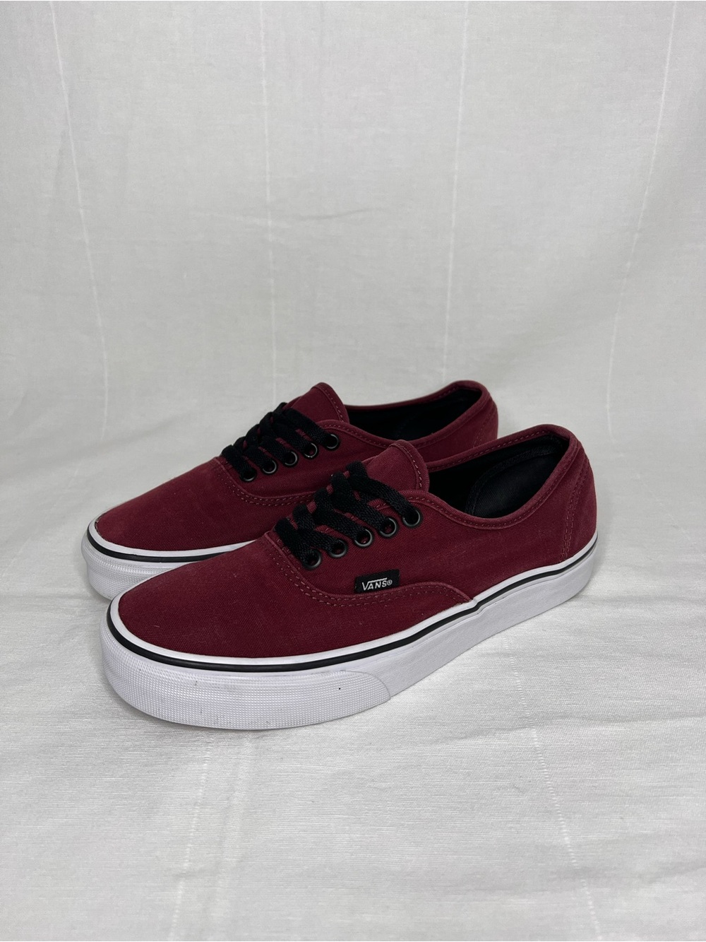 Vans women’s canvas shoes, women size 8.5 - Picture 2 of 6